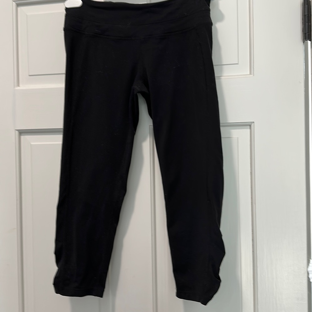 Athleta Cropped Leggings